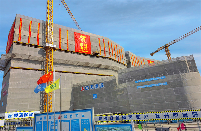 2024年10月30日，PT视讯三建上海新华泰医院项目主体封顶。